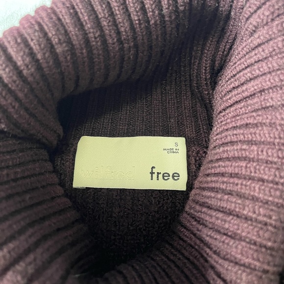Wilfred Turtle Neck - Picture 3 of 4